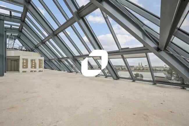 Plus de détails pour Local commercial à vendre