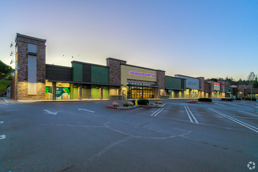 2505-2545 Bell Rd, Auburn, CA à vendre - Photo principale – Image 1 sur 5
