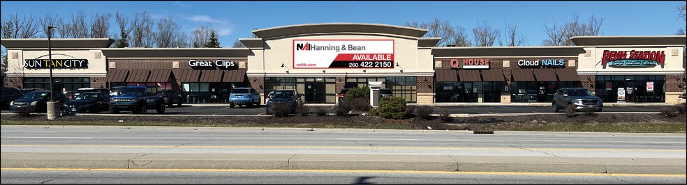 1125 E Dupont Rd, Fort Wayne, IN à louer - Photo de l’immeuble – Image 1 sur 7