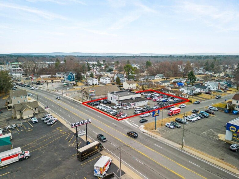927 Boston Rd, Springfield, MA à louer - Photo de l’immeuble – Image 3 sur 11