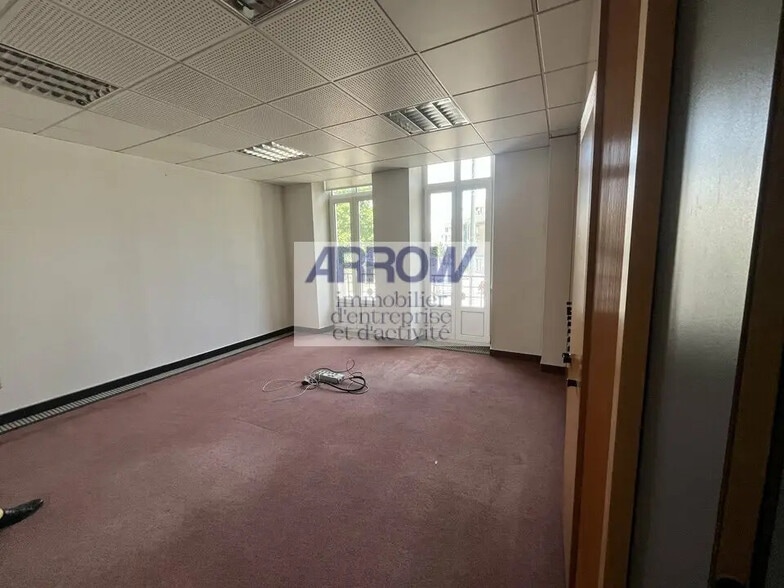 Local commercial dans Nantes à vendre - Photo intérieure – Image 2 sur 8