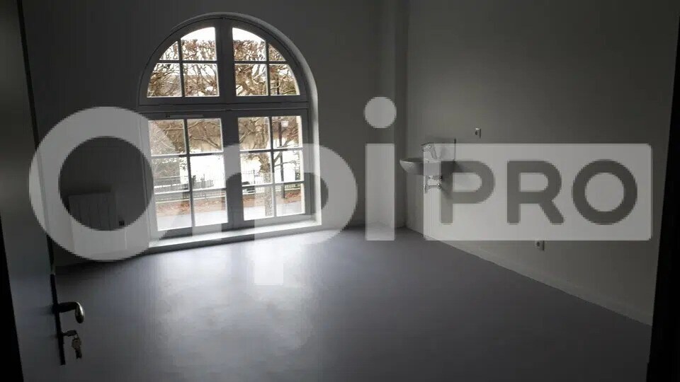 Bureau dans Compiègne à louer - Photo intérieure – Image 2 sur 4