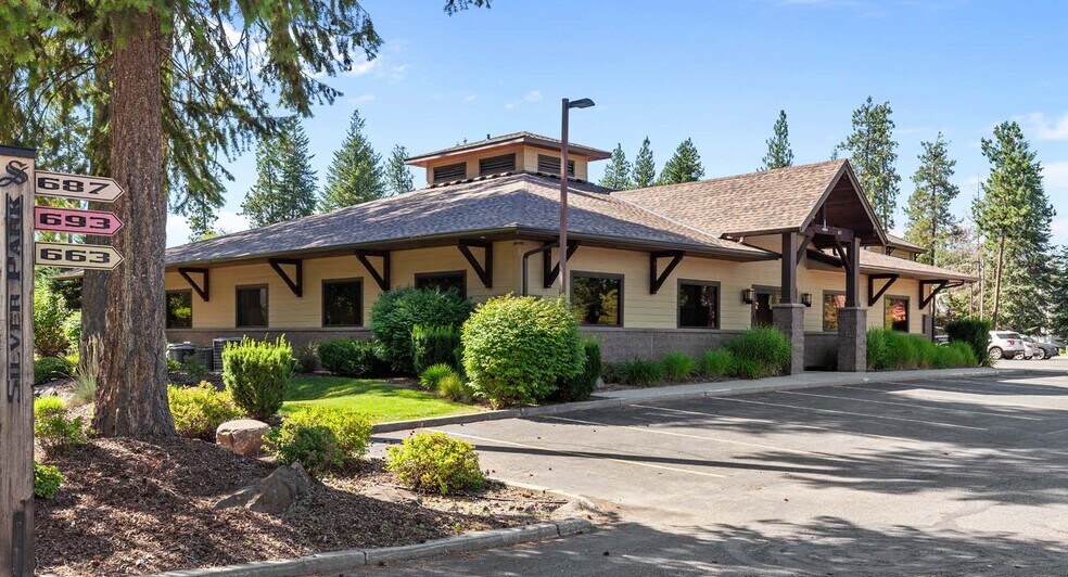 663 W Canfield Ave, Coeur d'Alene, ID à louer - Photo de l’immeuble – Image 2 sur 7