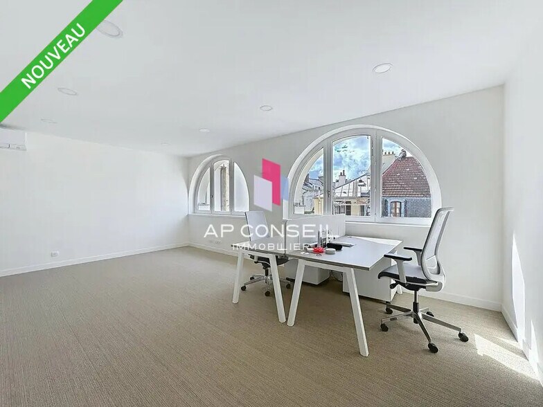 Bureau dans Saint-Germain-en-Laye à louer - Photo de l’immeuble – Image 2 sur 6