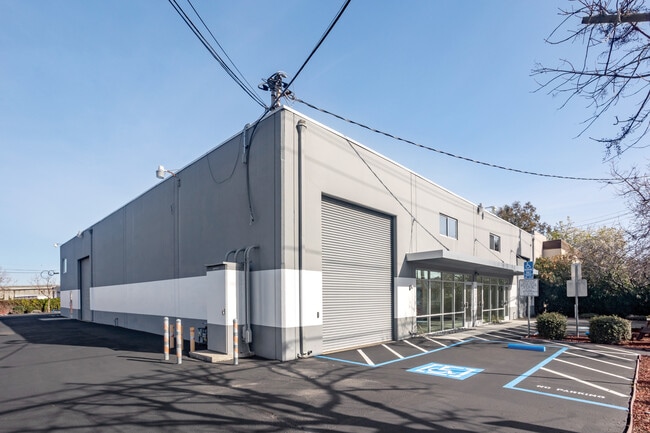Plus de détails pour 1070-1080 Terra Bella Ave, Mountain View, CA - Local d'activités à louer