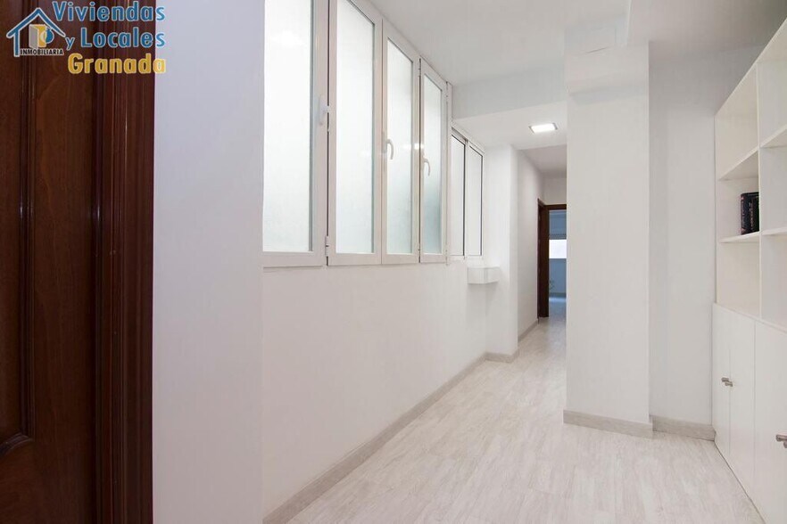 Avenida Constitución, 27, Granada, Granada à louer - Photo de l’immeuble – Image 3 sur 17