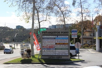 12788 Rancho Penasquitos Blvd, San Diego, CA à louer Photo de l’immeuble– Image 2 sur 4