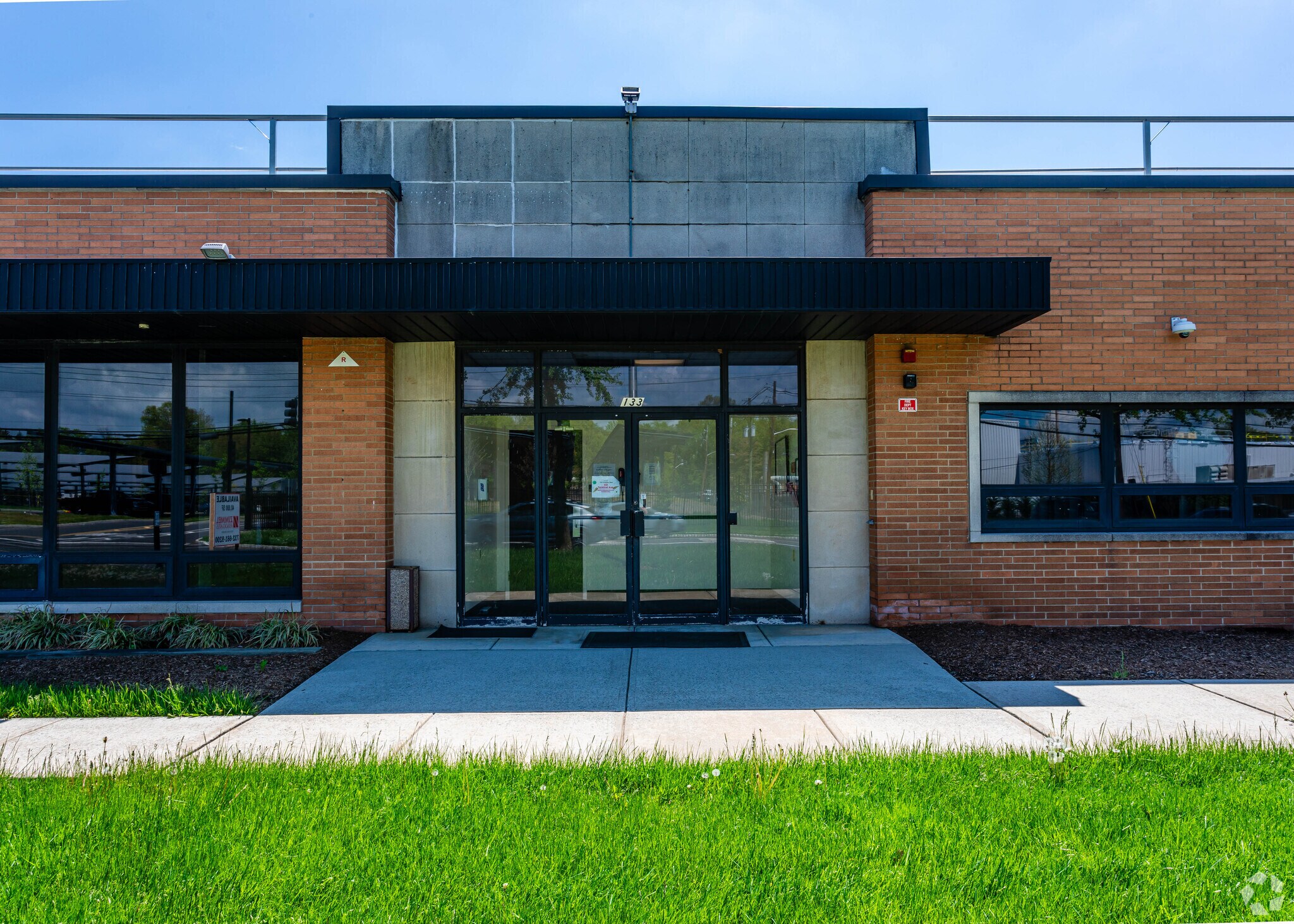 133 Terminal Ave, Clark, NJ à louer Photo de l’immeuble– Image 1 sur 11