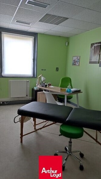 Bureau dans Limas à vendre - Photo intérieure – Image 3 sur 6