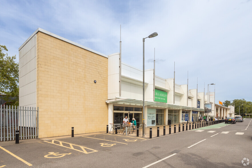 Bretton Way, Peterborough à louer - Photo principale – Image 1 sur 5