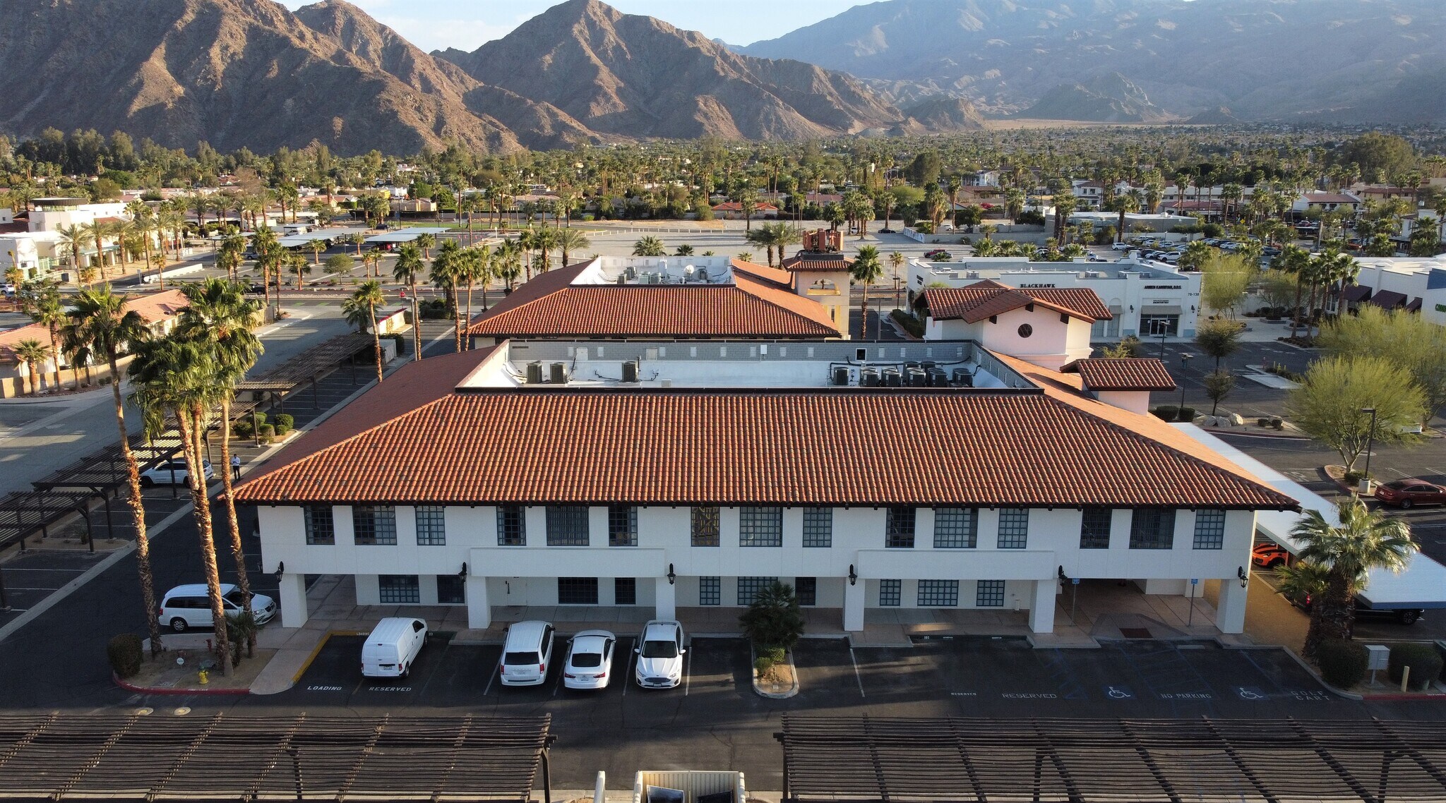 78140 Calle Tampico, La Quinta, CA à louer Photo de l’immeuble– Image 1 sur 4