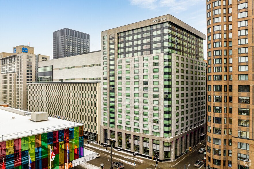 250-300 Saint-Antoine O, Montréal, QC à louer - Photo principale – Image 1 sur 4