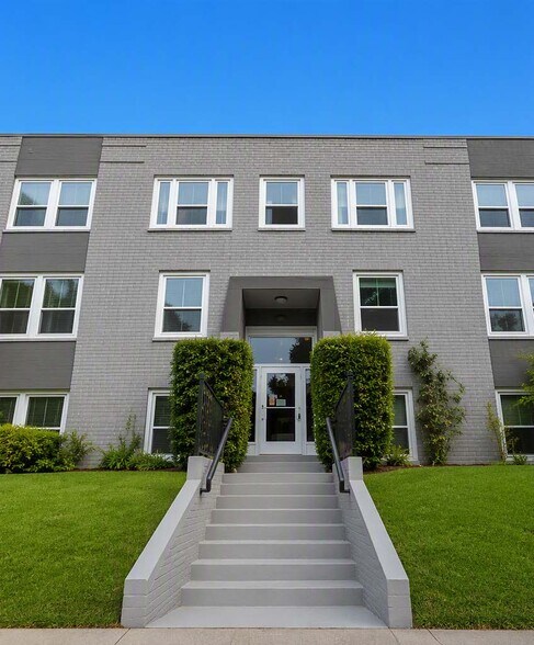 1235 Burnaby St, Vancouver, BC à vendre - Photo de l’immeuble – Image 3 sur 6