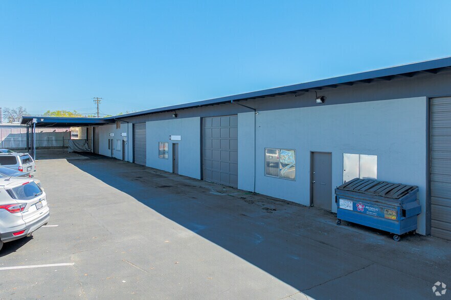 4865 Pasadena Ave, Sacramento, CA à louer - Photo de l’immeuble – Image 3 sur 13