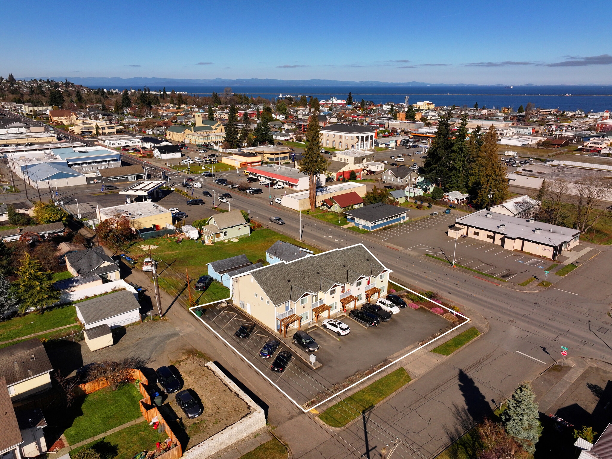 808 S Chase St, Port Angeles, WA à vendre Photo principale– Image 1 sur 15