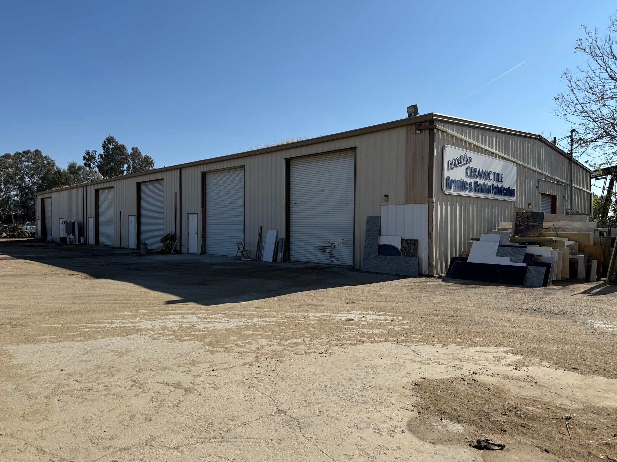 3504 Standard St, Bakersfield, CA à louer Photo principale– Image 1 sur 2
