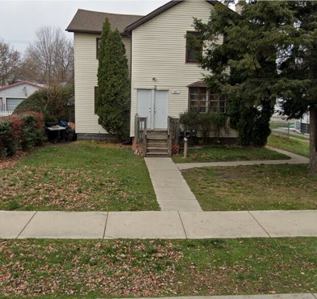 40 Ahrens St, Mount Clemens, MI à vendre - Photo principale – Image 1 sur 1