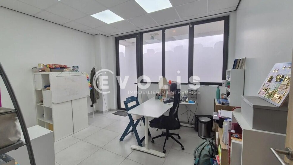 Bureau dans Serris à louer - Photo intérieure – Image 2 sur 4