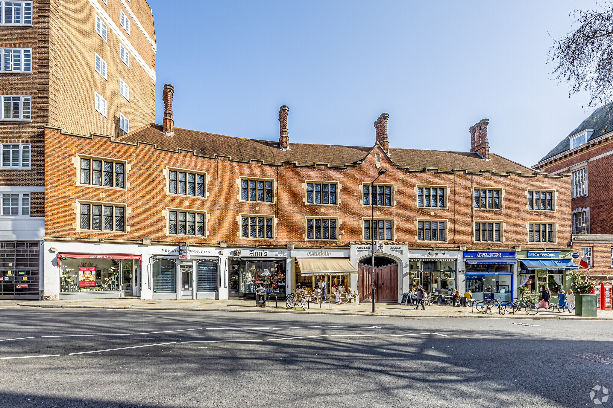34B Kensington Church St, Londres à louer Photo principale– Image 1 sur 3