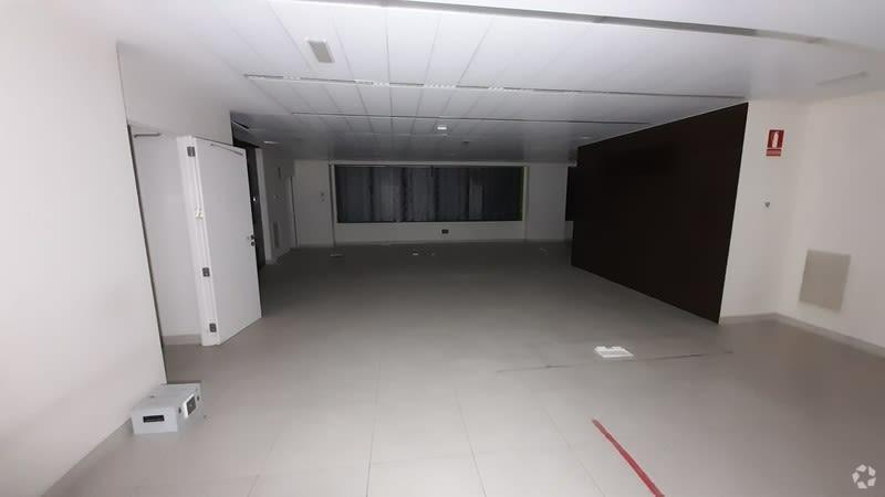 Immeuble residentiel dans Madrid, Madrid à vendre - Photo intérieure – Image 1 sur 1