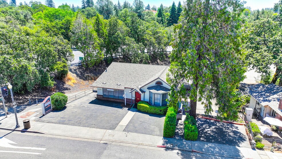 1407-1409 Lincoln Way, Auburn, CA à vendre - Photo de l’immeuble – Image 3 sur 96