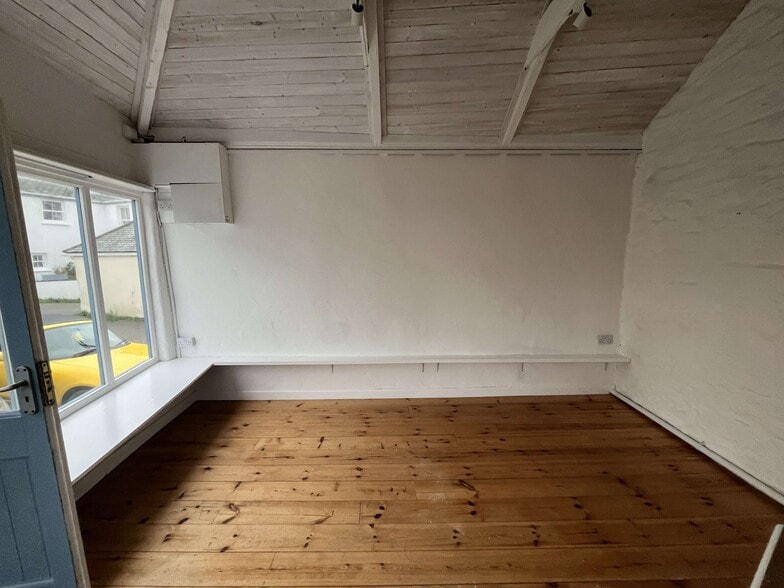 2A Thomas St, Porthleven à vendre - Photo intérieure – Image 2 sur 2