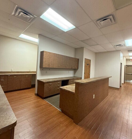 4930-4962 Ridgemoor Blvd, Palm Harbor, FL à louer - Photo intérieure – Image 3 sur 5