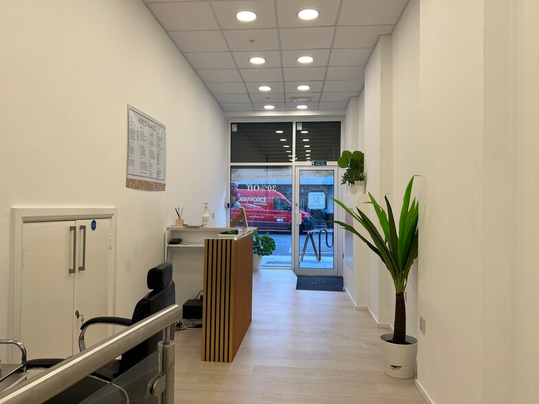 51 Chalk Farm Rd, Londres à vendre - Photo intérieure – Image 3 sur 8