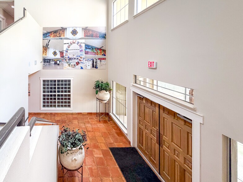 13526 George Rd, San Antonio, TX à louer - Photo intérieure – Image 1 sur 15