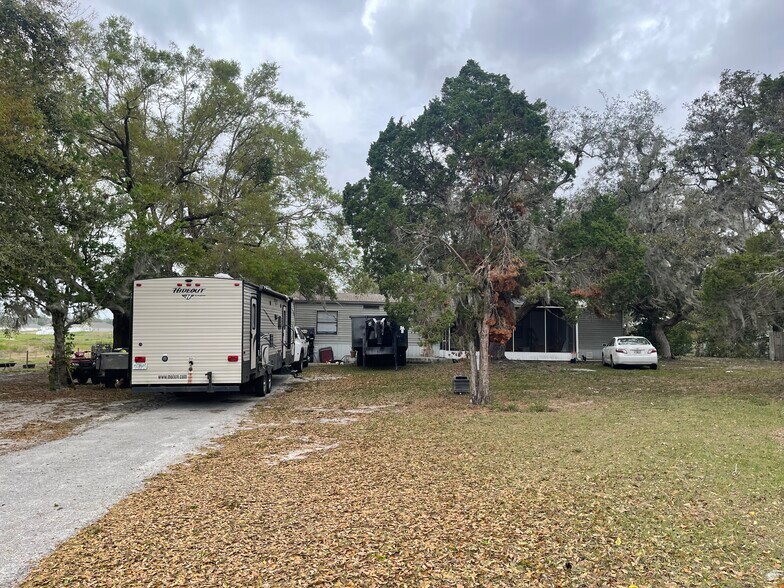 635 Grove Dr, Bartow, FL à vendre - Photo principale – Image 1 sur 1