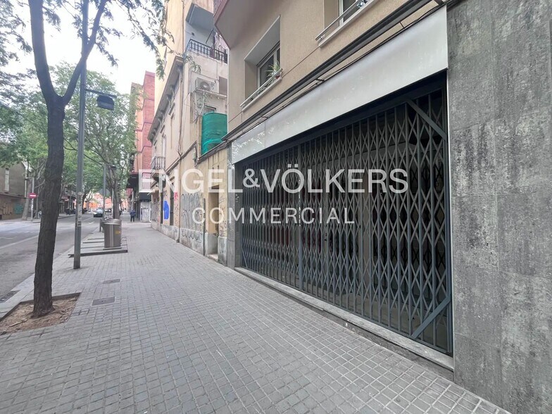 Immeuble residentiel dans Badalona, Barcelona à vendre - Photo de l’immeuble – Image 3 sur 3