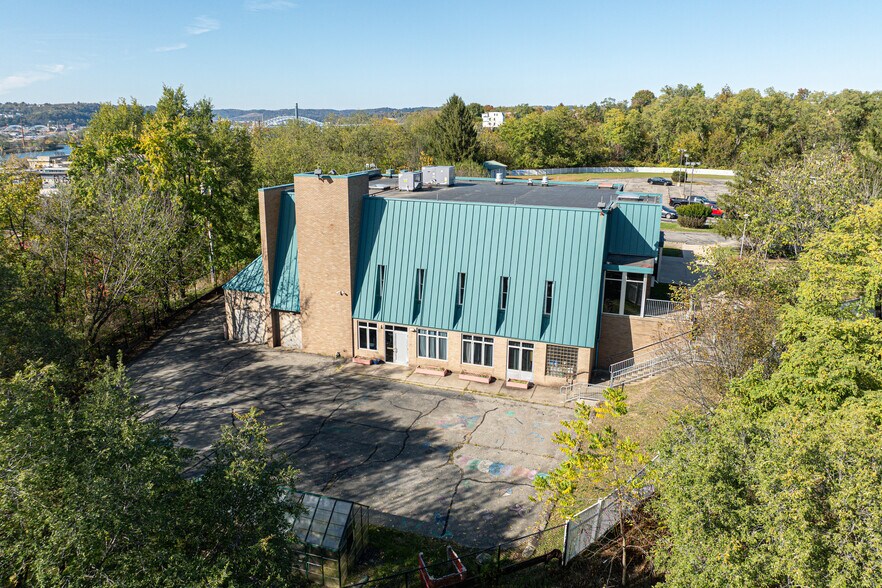 1400 Ingham St, Pittsburgh, PA à vendre - Photo principale – Image 1 sur 3