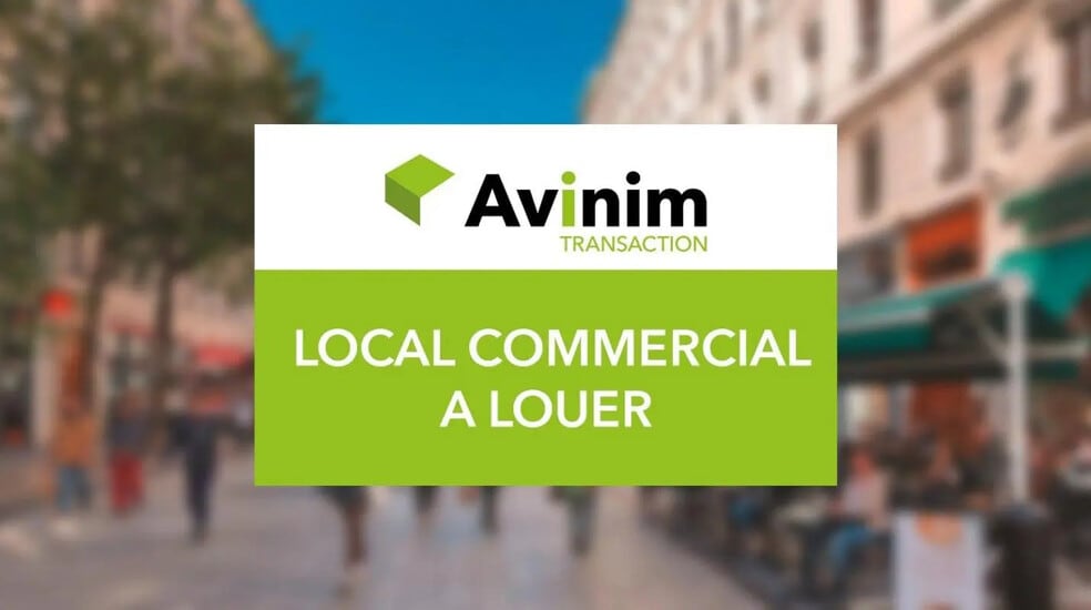 Local commercial dans Laval à louer - Photo de l’immeuble – Image 1 sur 9