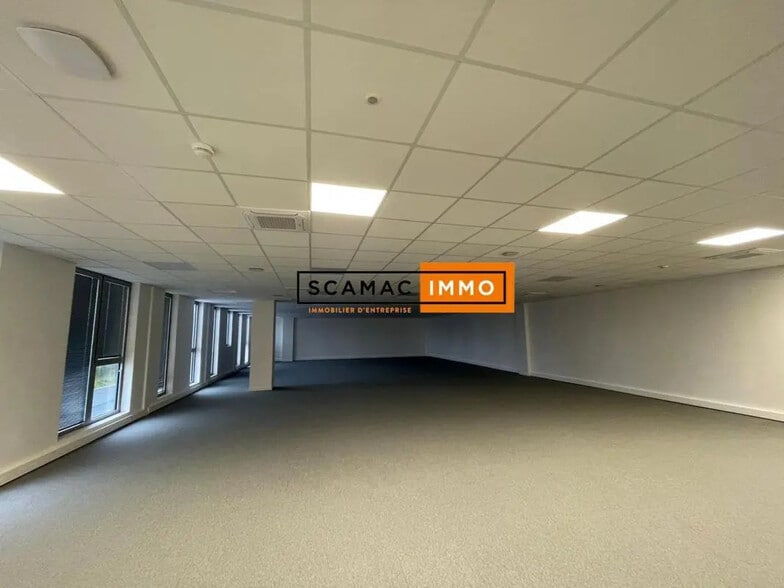 Bureau dans Conflans-Sainte-Honorine à louer - Photo intérieure – Image 2 sur 13