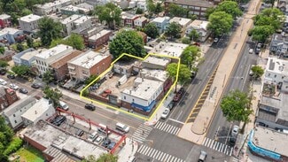 Plus de détails pour 8618 Atlantic Ave, Ozone Park, NY - Logement à vendre