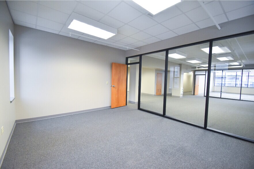 57 Canal St, Lockport, NY à louer - Photo intérieure – Image 3 sur 15