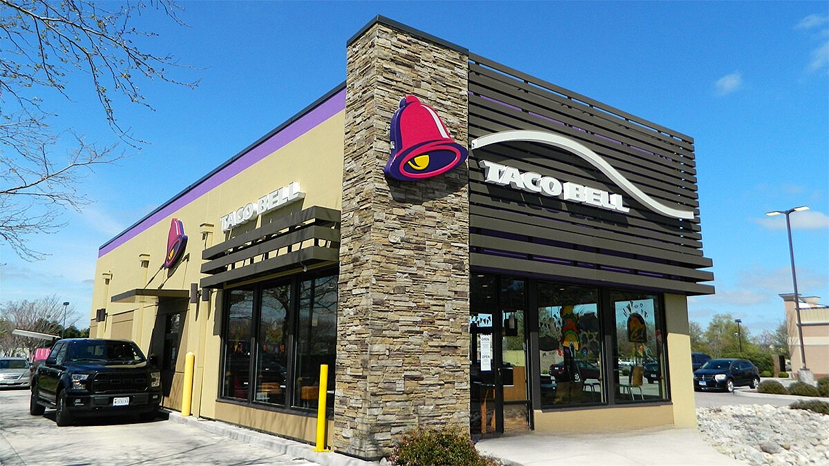 W249N6498 State Road 164, Sussex, WI à vendre Photo de l’immeuble– Image 1 sur 5