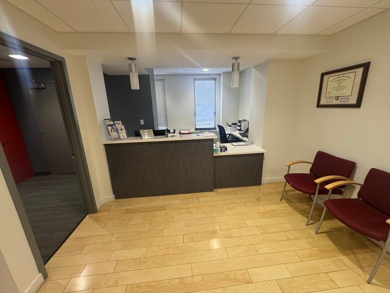 4660 Kenmore Ave, Alexandria, VA à louer - Photo intérieure – Image 3 sur 20