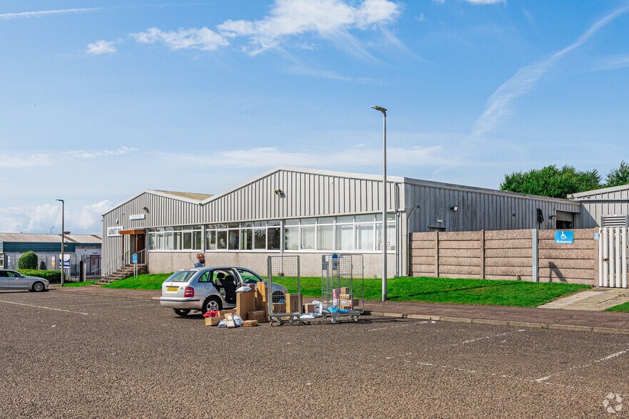 Telford Rd, Glenrothes à louer - Photo de l’immeuble – Image 2 sur 2