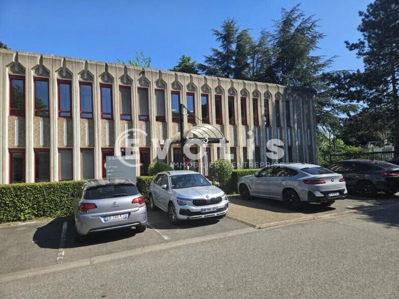 6 Avenue Des Andes, Les Ulis à louer - Photo de l’immeuble – Image 1 sur 14