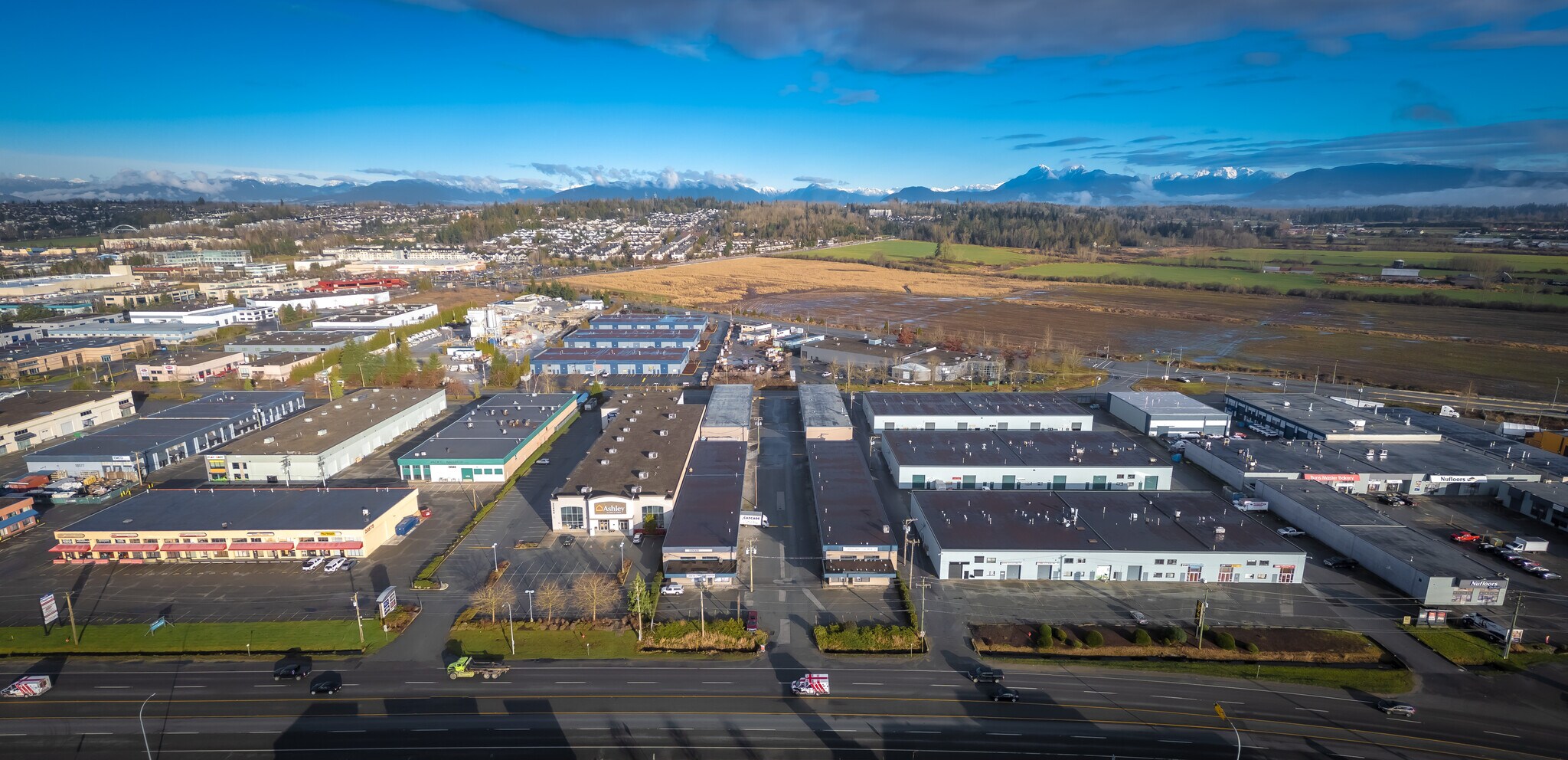 20683-20685 Langley Byp, Langley, BC à louer Photo de l’immeuble– Image 1 sur 15