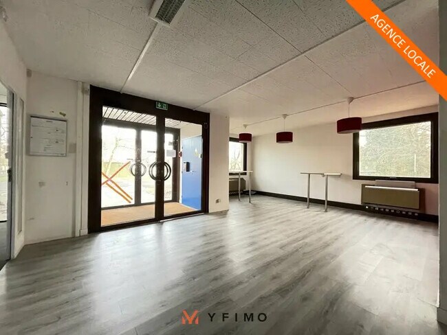 Plus de détails pour Bureau à vendre