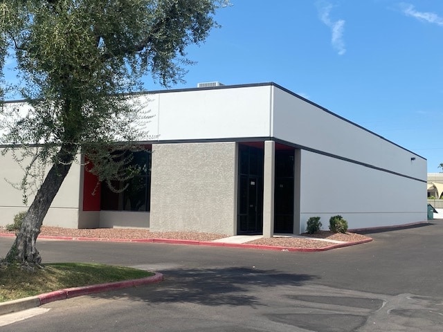 3102 W Thomas Rd, Phoenix, AZ à louer Photo de l’immeuble– Image 1 sur 10