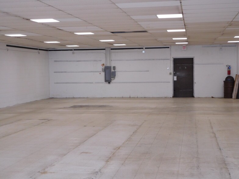 2352 Glenwood Ave, Joliet, IL à louer - Autre – Image 3 sur 8