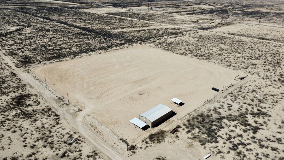 190 County Rd 419, Pecos, TX à louer - Photo de l’immeuble – Image 2 sur 11