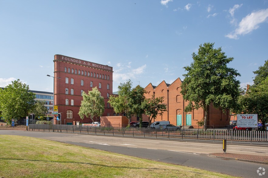 Fryer St, Wolverhampton à louer - Photo de l’immeuble – Image 2 sur 3