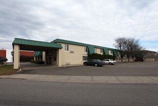 Plus de détails pour 520 Highway 10 SE, Saint Cloud, MN - Hôtellerie à vendre