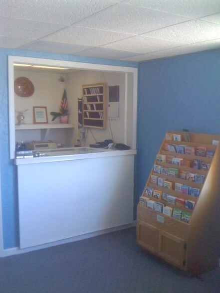 951 W Reynolds St, Pontiac, IL à vendre - Photo de l’immeuble – Image 3 sur 3