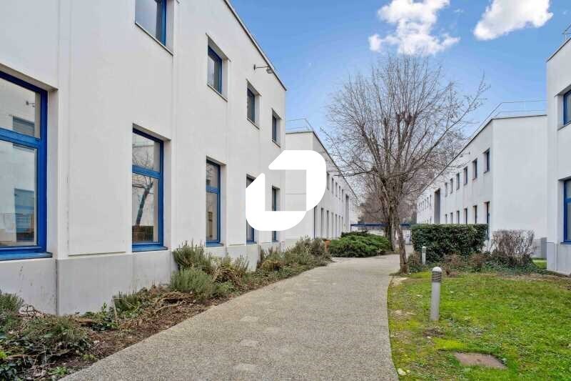 Local d’activités dans Villeurbanne à louer Photo de l’immeuble– Image 1 sur 13