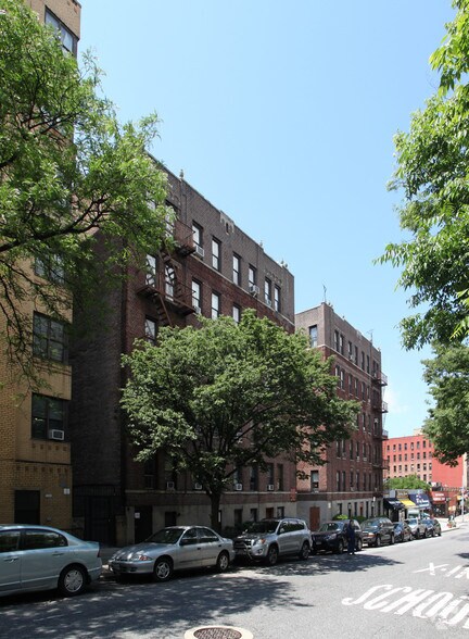 579-587 Fort Washington Ave, New York, NY à vendre - Photo principale – Image 1 sur 2